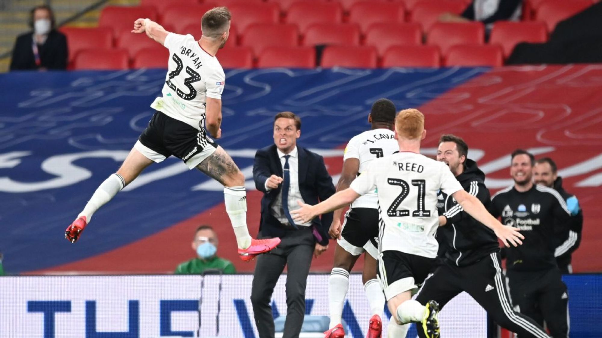 着她将在澳 着她将在澳